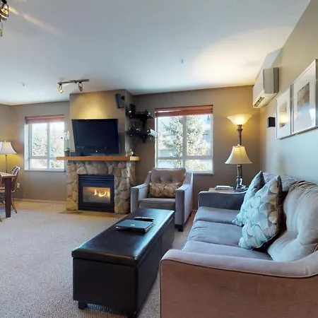 Whistler Blackcomb Vacation Rentals - Village North Exterior photo