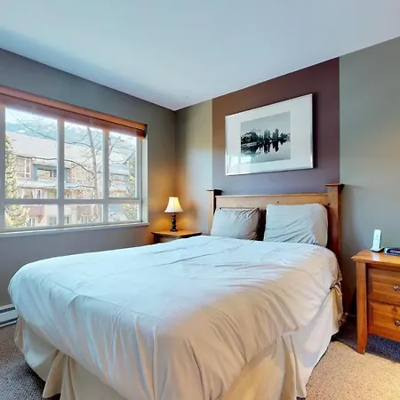 Whistler Blackcomb Vacation Rentals - Village North Exterior photo