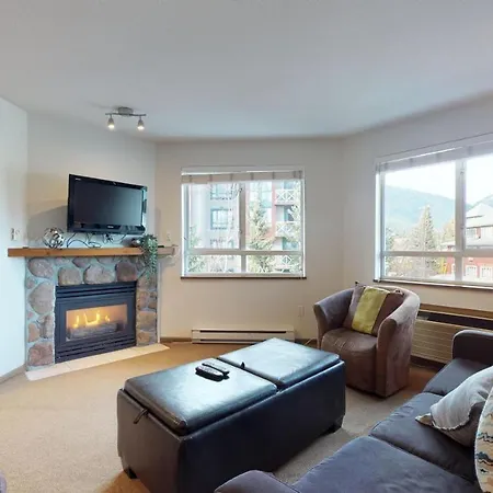 Whistler Blackcomb Vacation Rentals - Village North Exterior photo